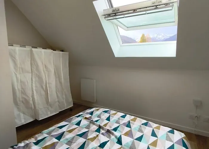 Sas Le Clos De - Neuf - Vue Montagne - *